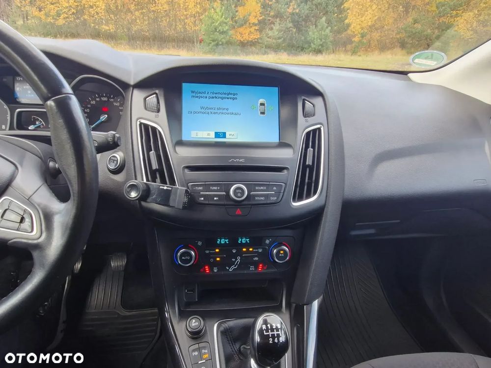 Ford Focus 1.0 EcoBoost ST-Line X - 10