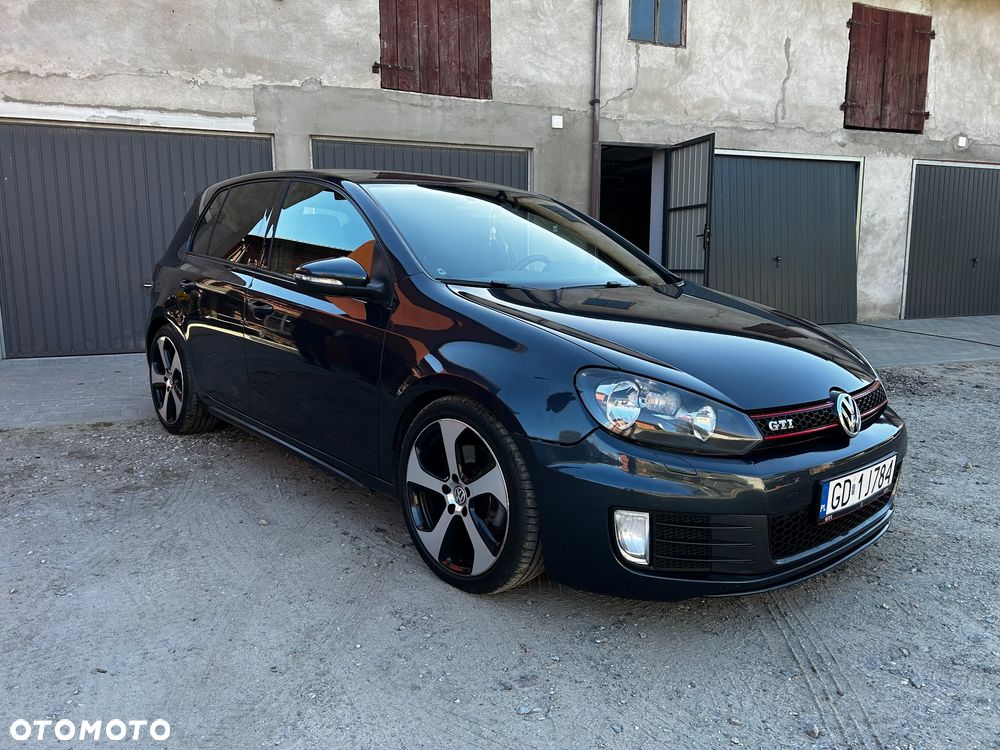 Volkswagen Golf - 5