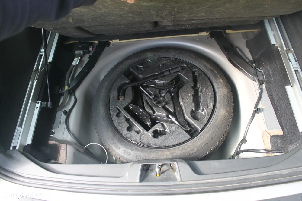 Volvo V70 2.4D Momentum - 7
