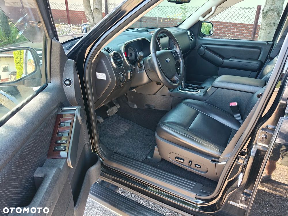 Ford Explorer 4.6 - 15