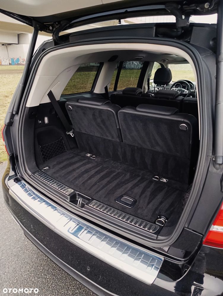 Mercedes-Benz GLS - 7