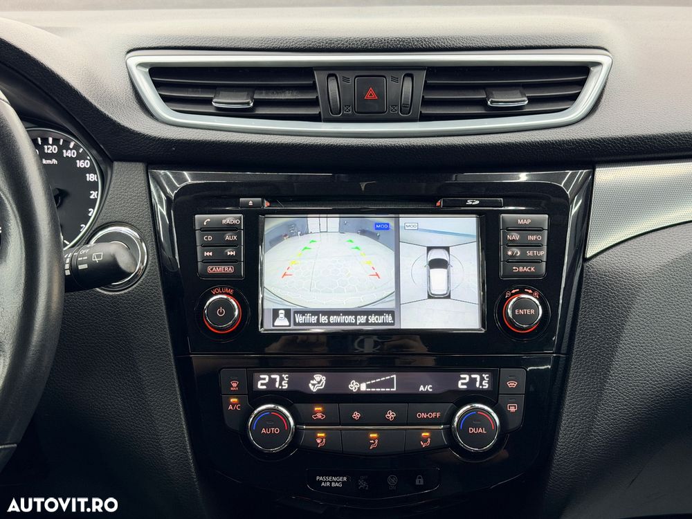 Nissan Qashqai 1.2 DIG-T Xtronic N-Vision - 25