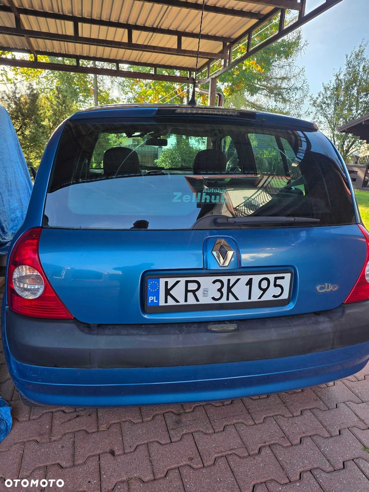 Renault Clio - 8