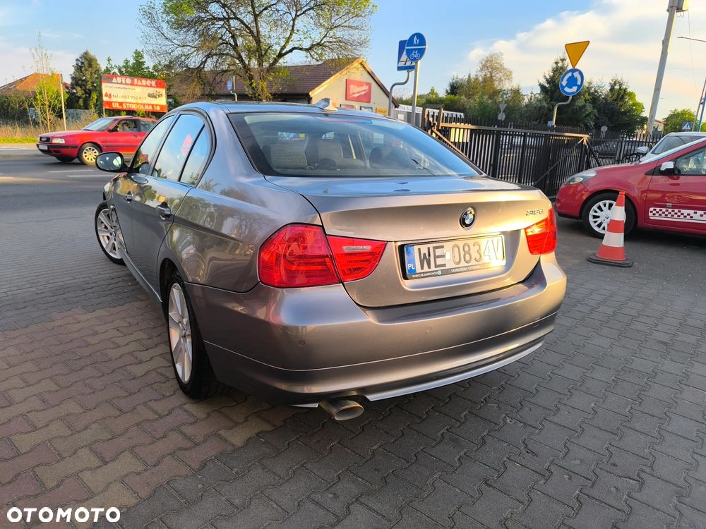 BMW Seria 3 - 23