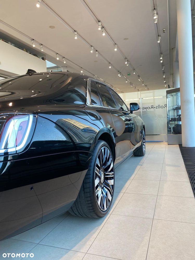 Rolls-Royce Ghost - 4