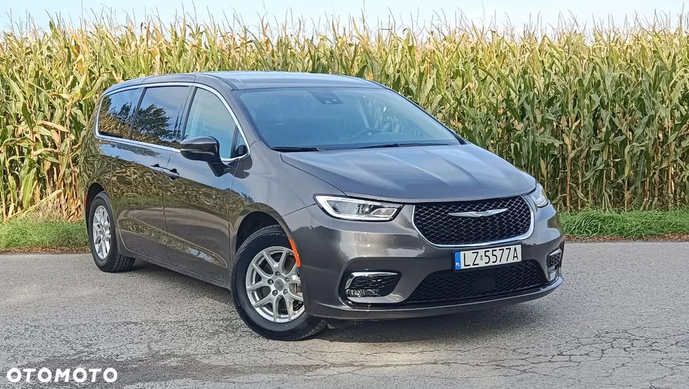 Chrysler Pacifica - 3