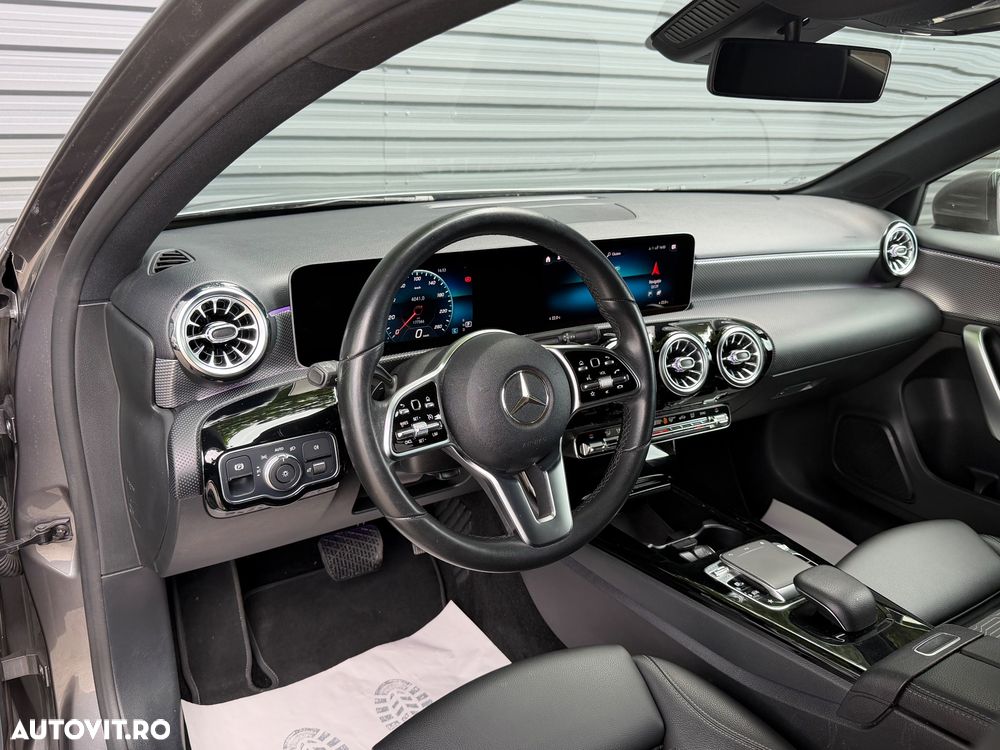 Mercedes-Benz A 180 d 7G-DCT Progressive - 12