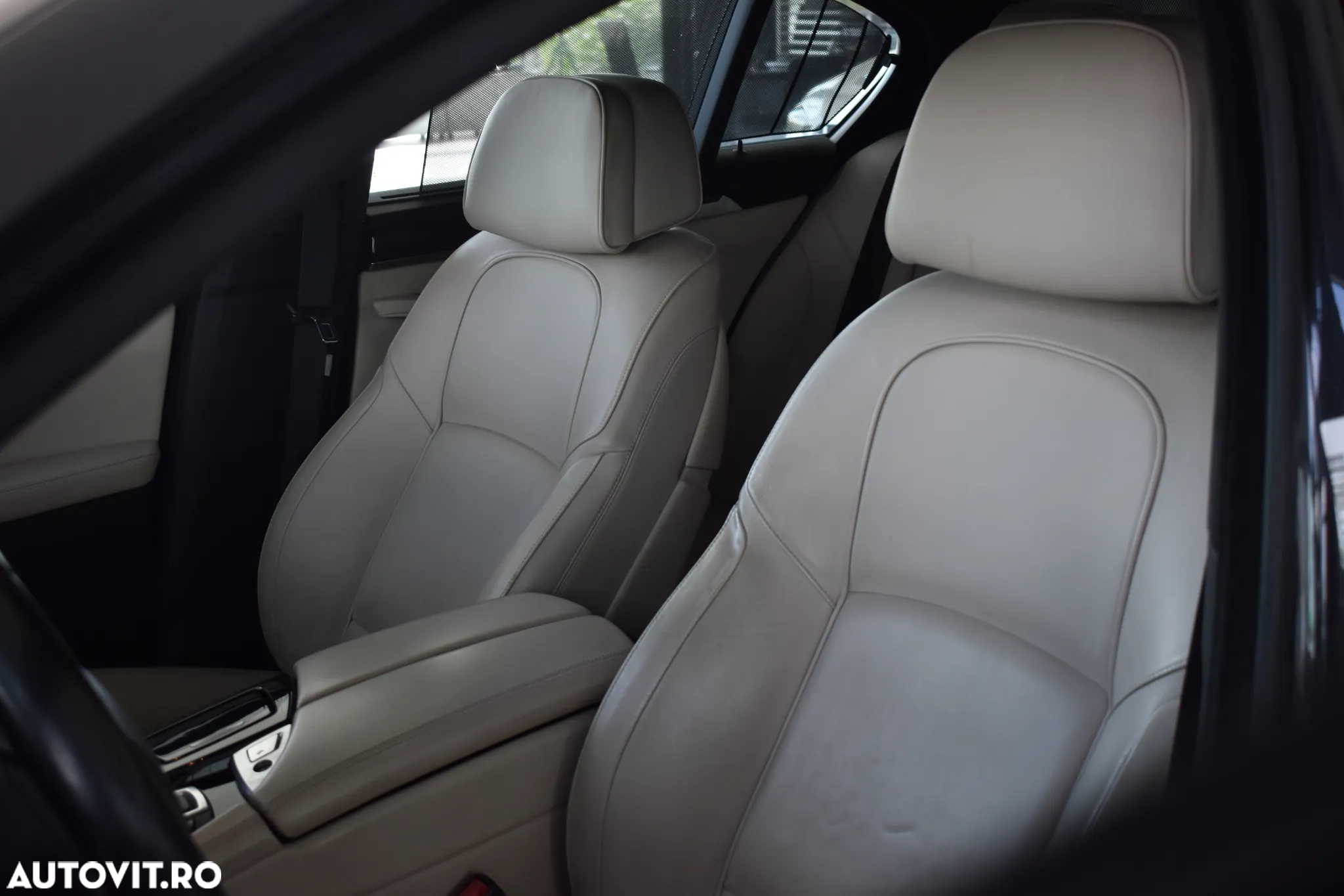 BMW Seria 5 530d xDrive Aut. - 9