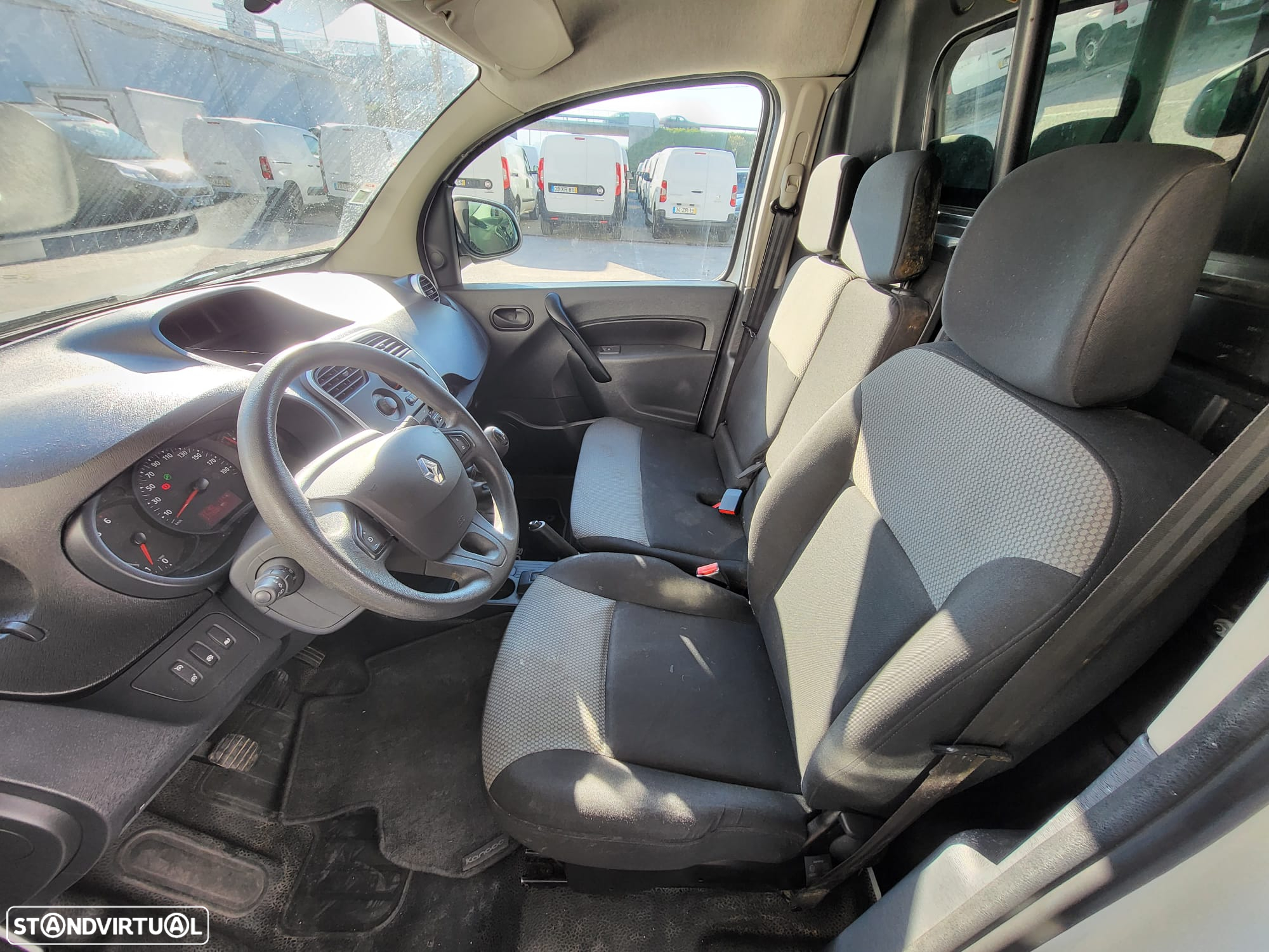 Renault Kangoo 1.5DCI 90cv 3Lugares - 6