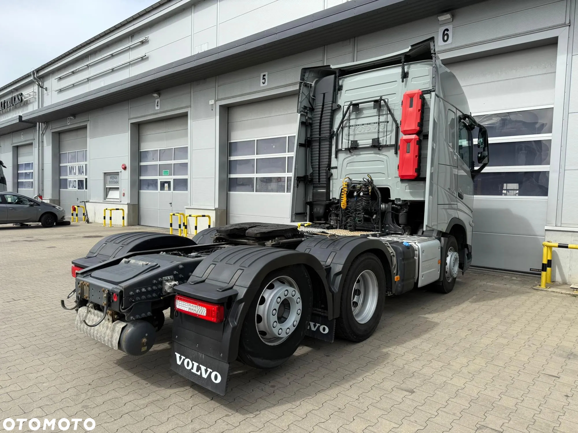 Volvo FH 460 6X2T - 5