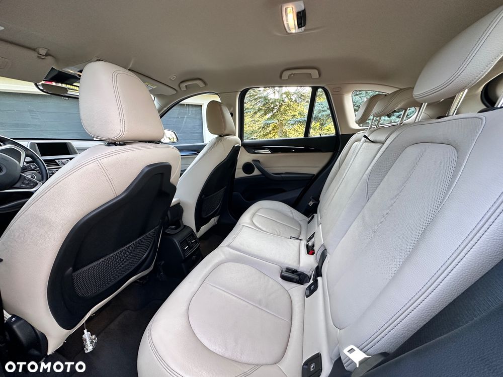 BMW X1 xDrive18d xLine - 5