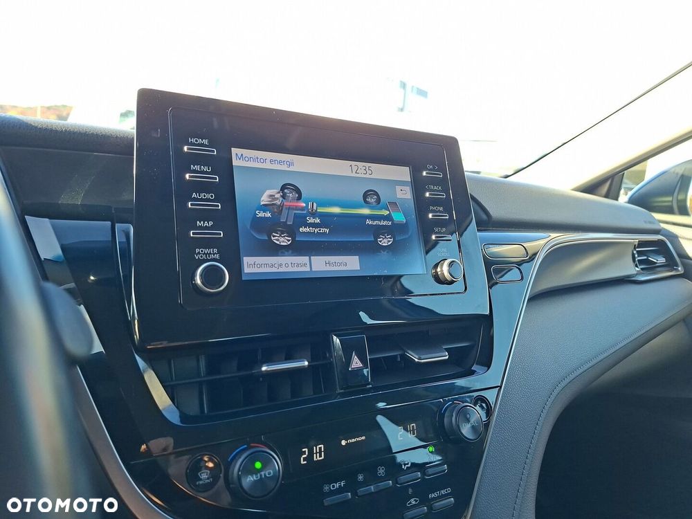 Toyota Camry 2.5 Hybrid Comfort CVT - 23
