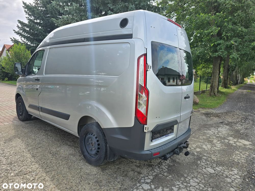 Ford TRANSIT CUSTOM - 17