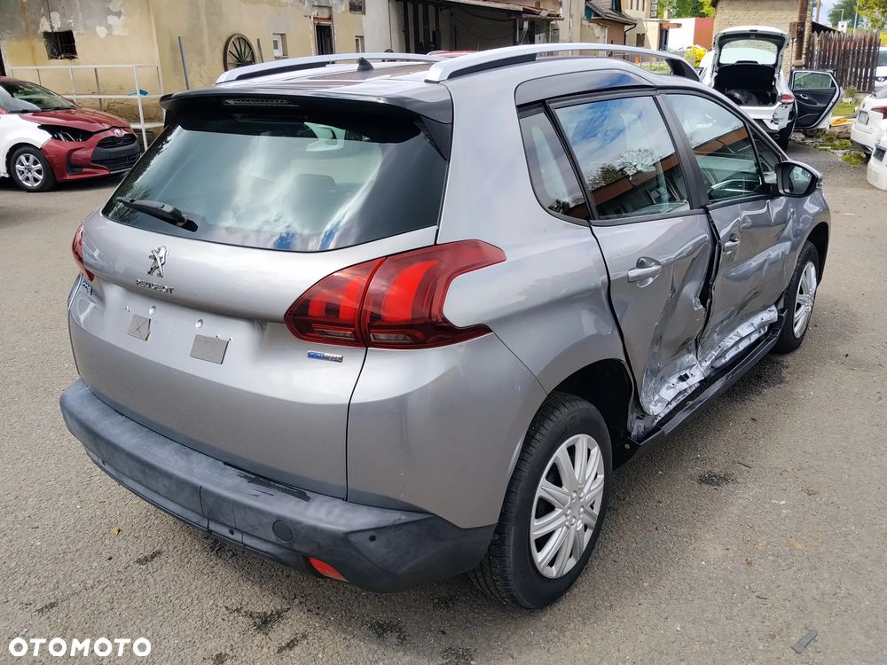 Peugeot 2008 1.2 Pure Tech Active S&S - 3