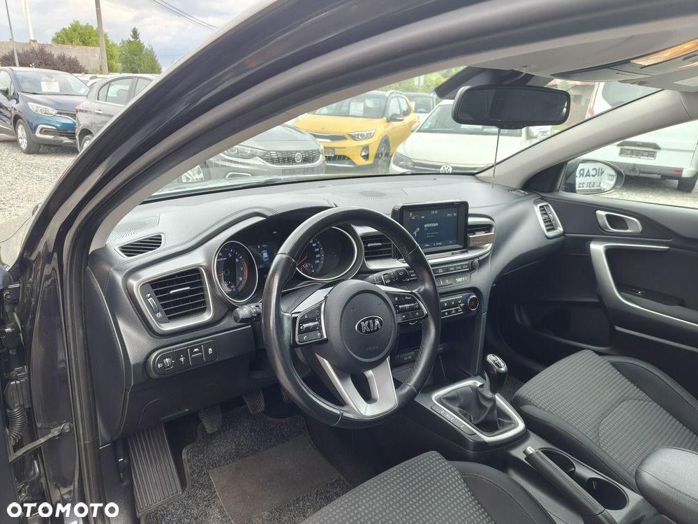Kia Ceed - 15