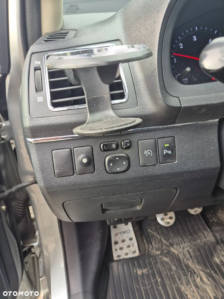 Toyota Avensis 2.0 D-4D Premium - 10