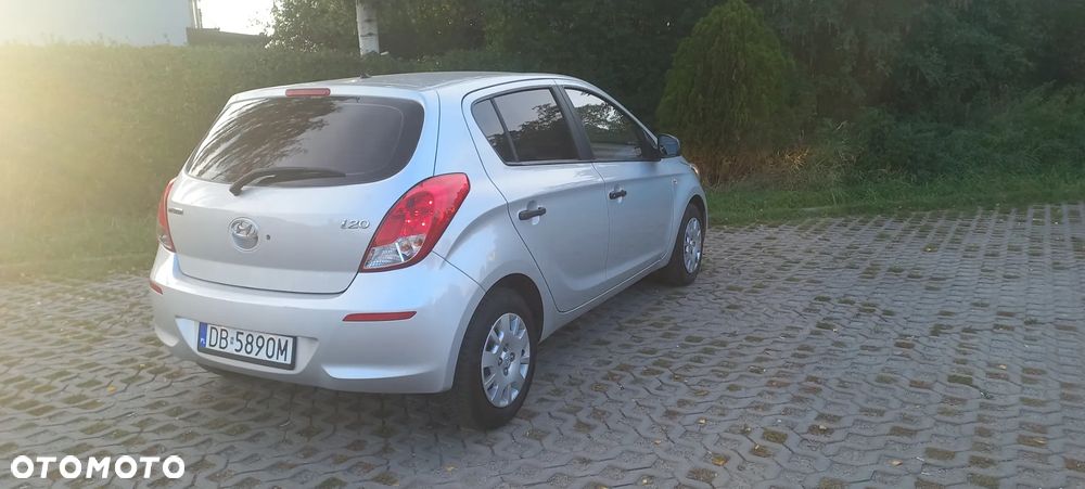 Hyundai i20 - 12