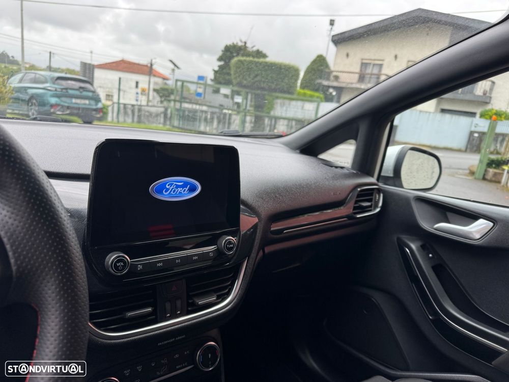 Ford Fiesta 1.0 EcoBoost ST-Line - 10