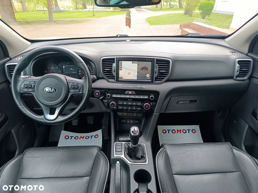 Kia Sportage 1.7 CRDI 2WD Dream-Team Edition - 28