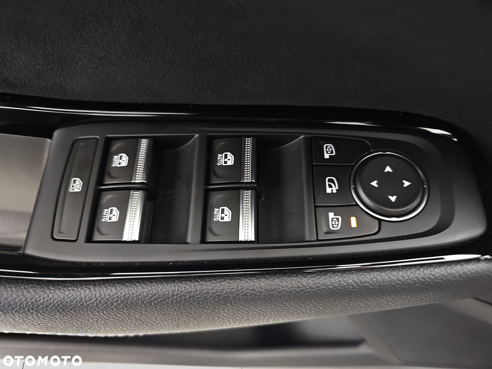Renault Austral 1.2 E-Tech Full Hybrid 200 Iconic esprit Alpine MMT - 11