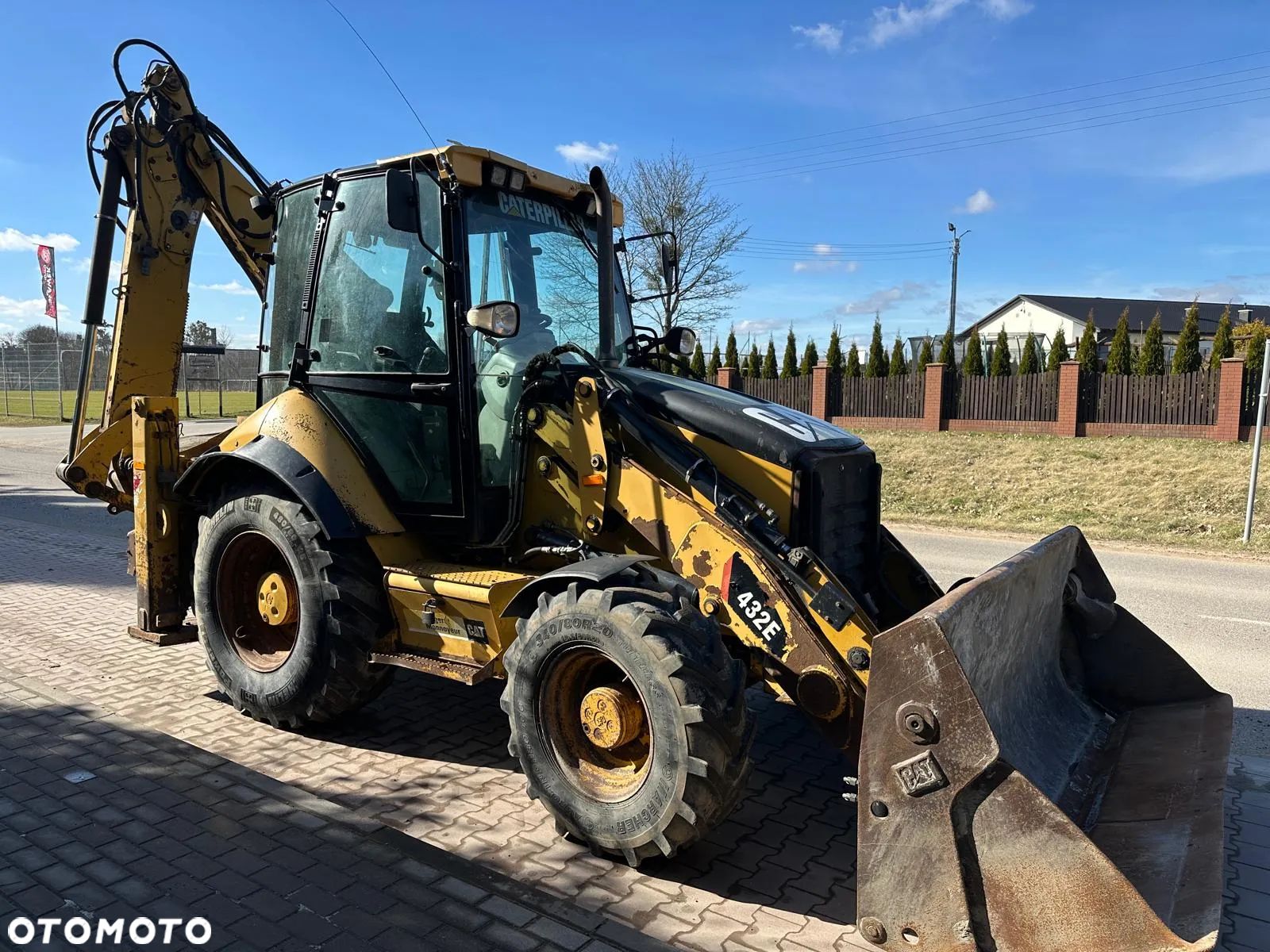 Caterpillar 432E - 1