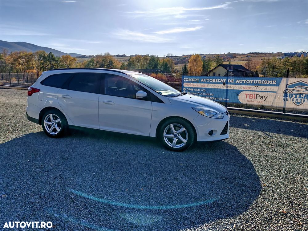 Ford Focus Turnier 1.0 EcoBoost Start-Stopp-System Business Edition - 3