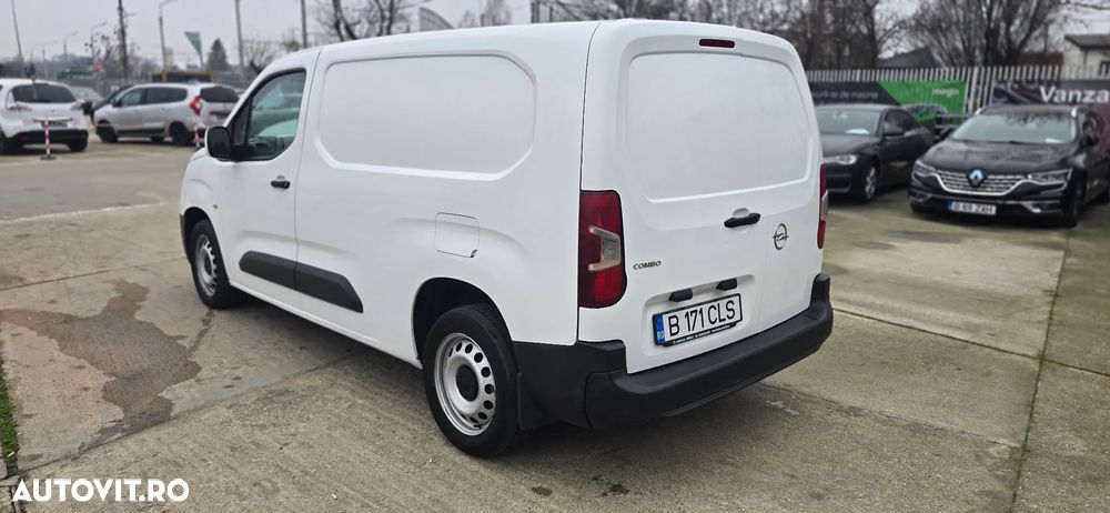 Opel COMBO - 3