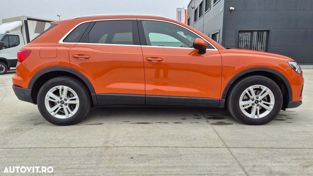 Audi Q3 2.0 35 TDI S tronic quattro S Line - 8
