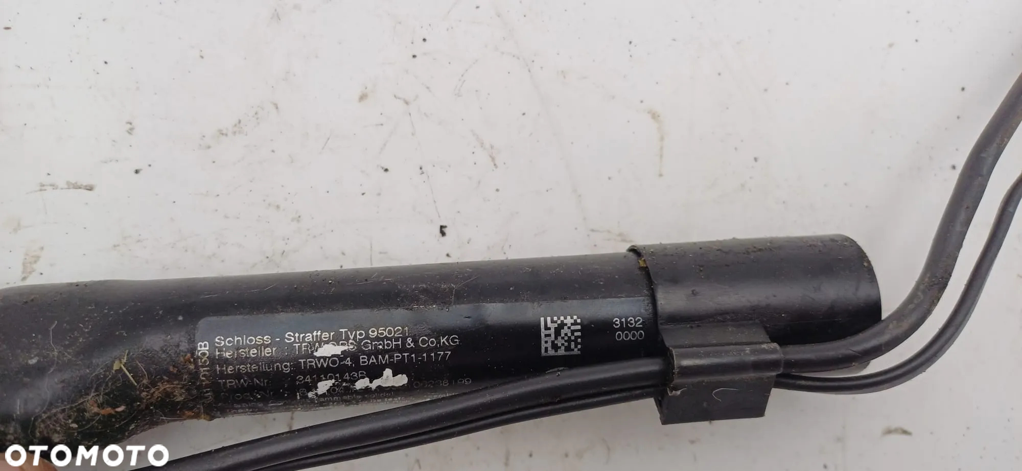 BMW E87 E90 E91 Napinacz Pasa Lewy Prawy Wpinka 33040941 - 3
