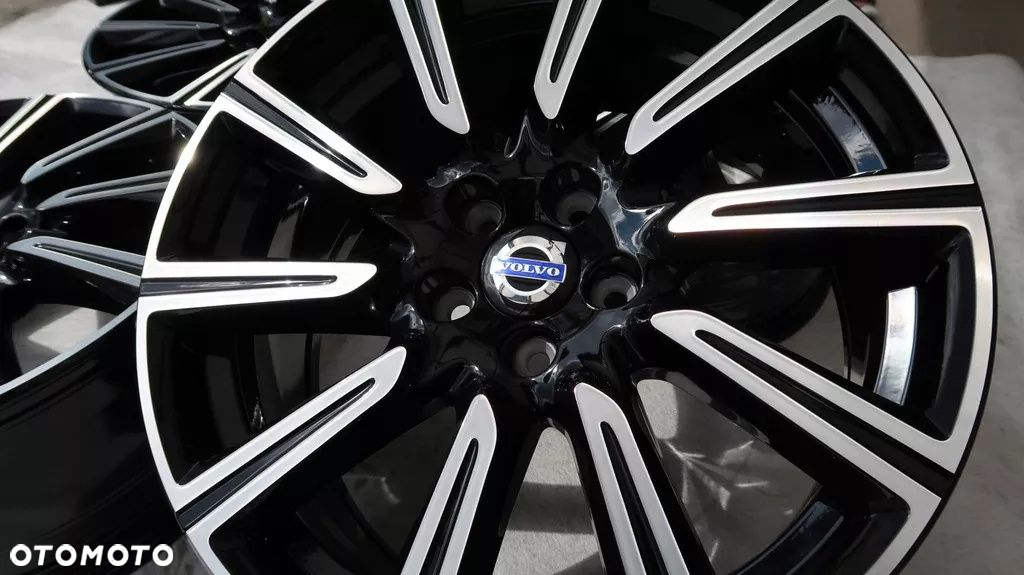 FELGI VOLVO S60 V60 S90 XC60 V40 XC40 18'' - 8