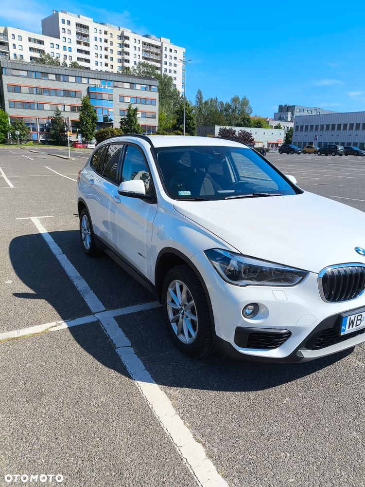 BMW X1 xDrive18d Advantage - 3