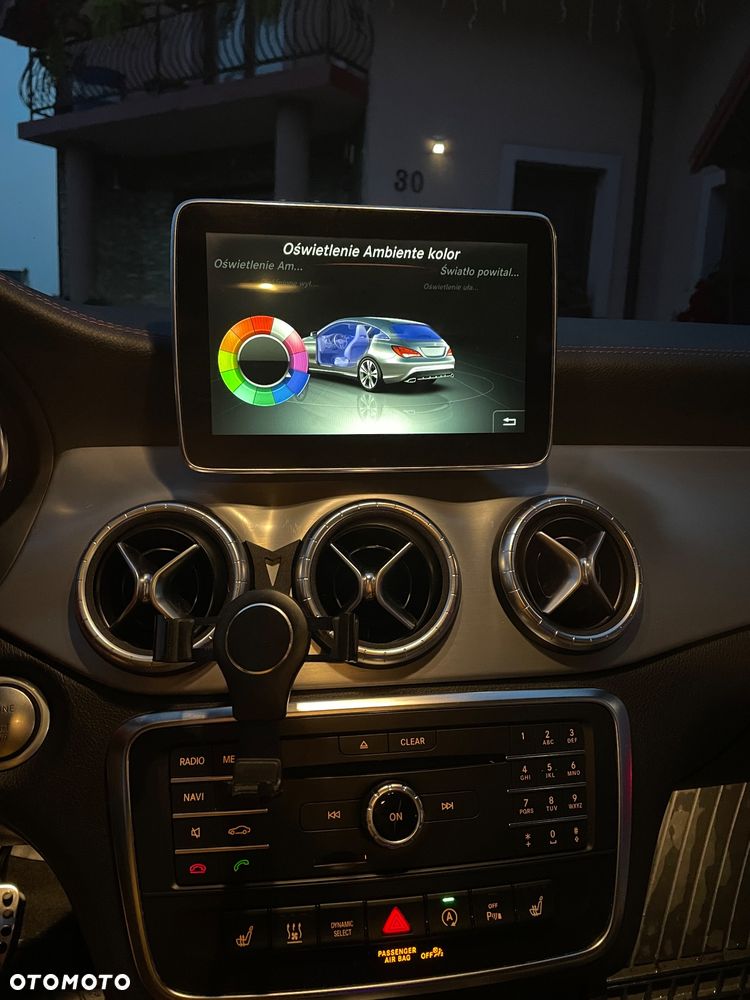 Mercedes-Benz CLA 250 7G-DCT AMG Line - 15