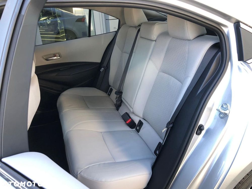 Toyota Corolla 1.8 Hybrid Executive - 7