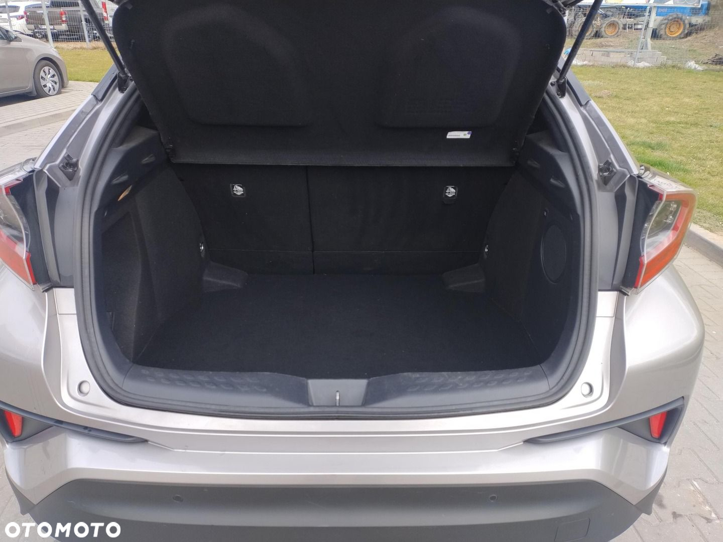 Toyota C-HR - 13