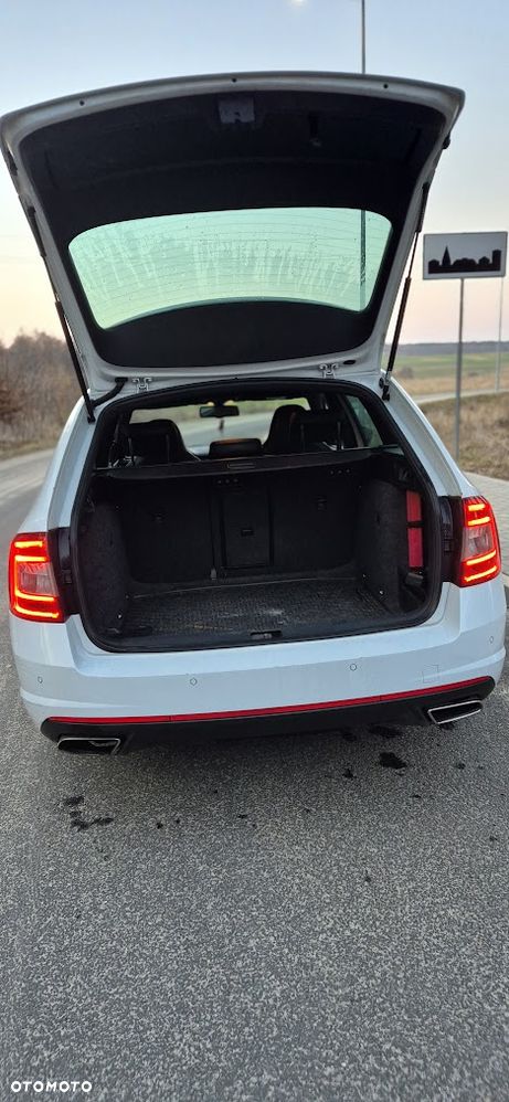 Skoda Octavia 2.0 TDI (Green tec) RS - 10