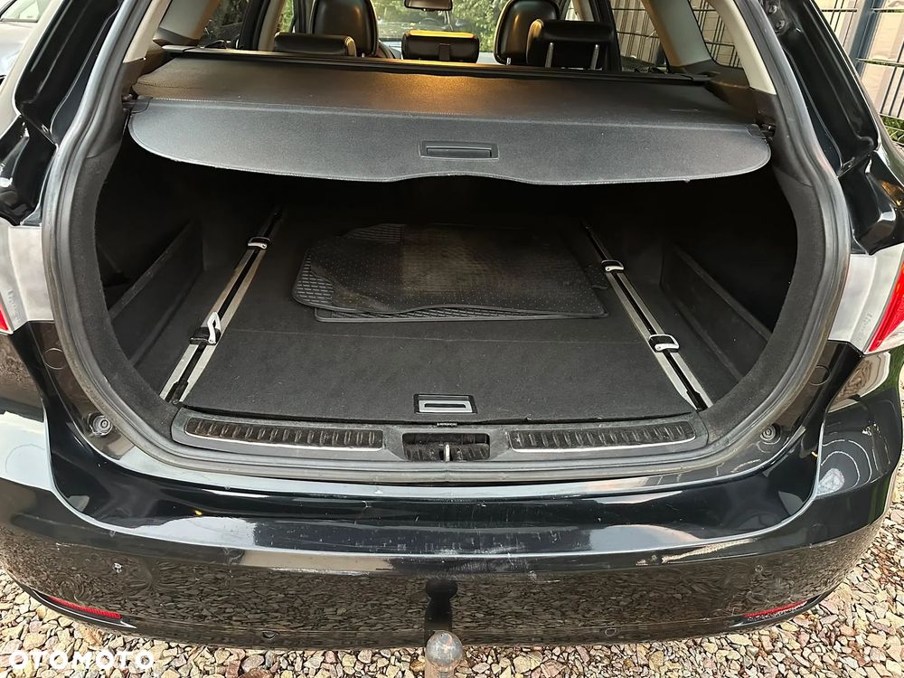 Toyota Avensis - 16