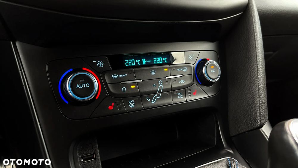 Ford Focus 2.3 EcoBoost RS - 19