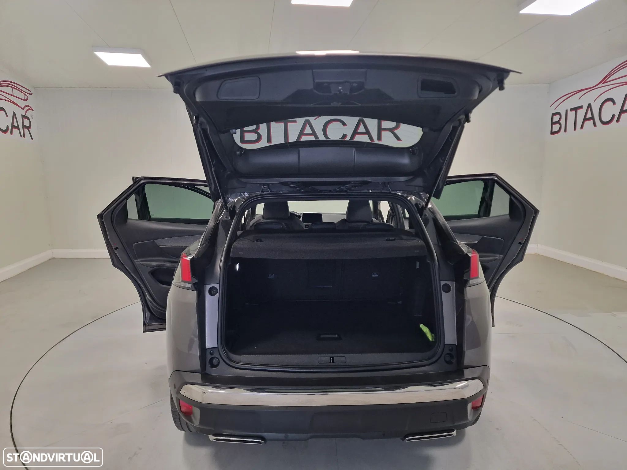 Peugeot 3008 1.5 BlueHDi GT Line - 24