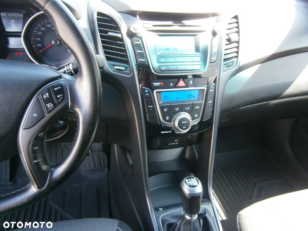 Hyundai i30 1.6 CRDi BlueDrive Go - 10
