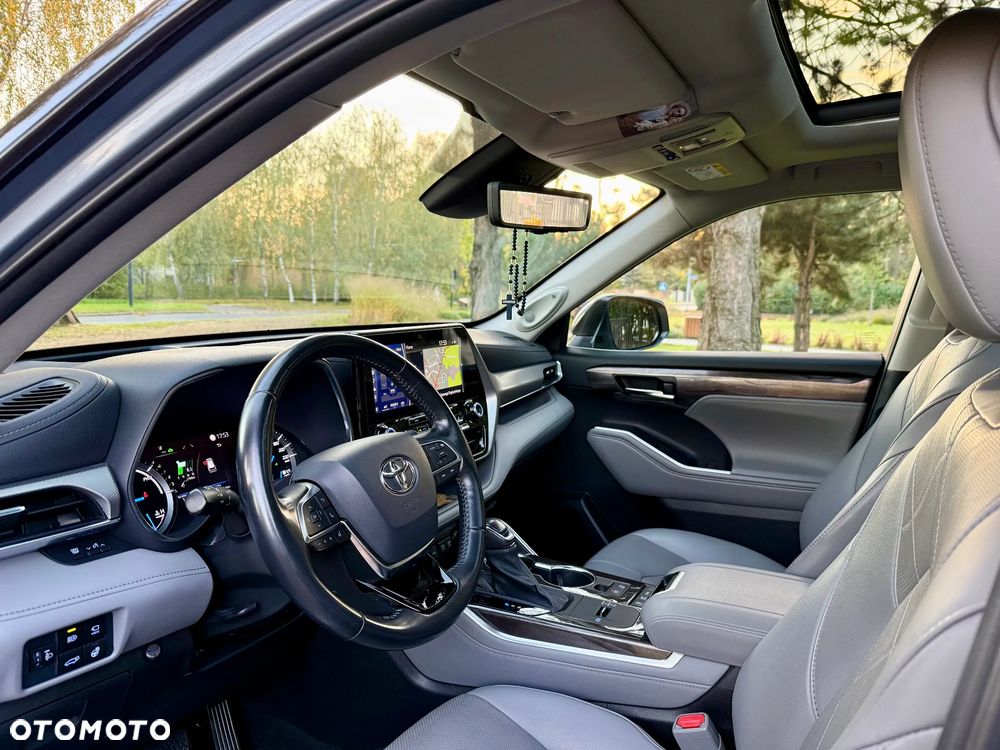 Toyota Highlander 2.5 Hybrid Executive Style - 25