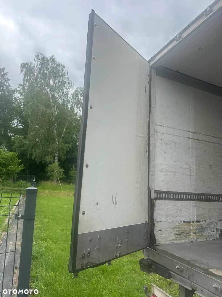 Schmitz Cargobull SKO 24 - 4