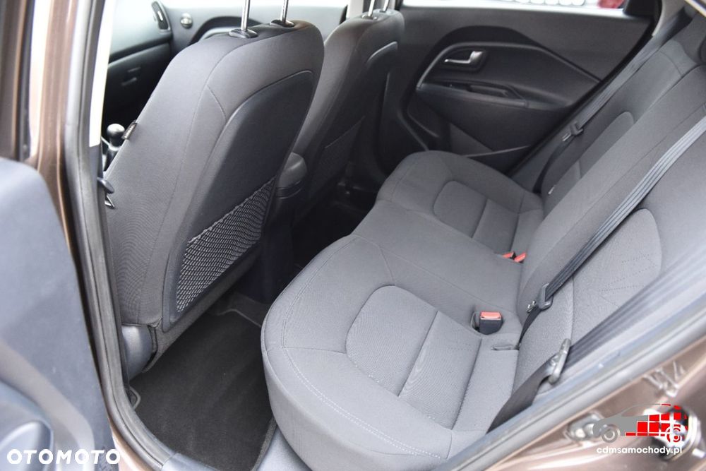 Kia Rio - 19