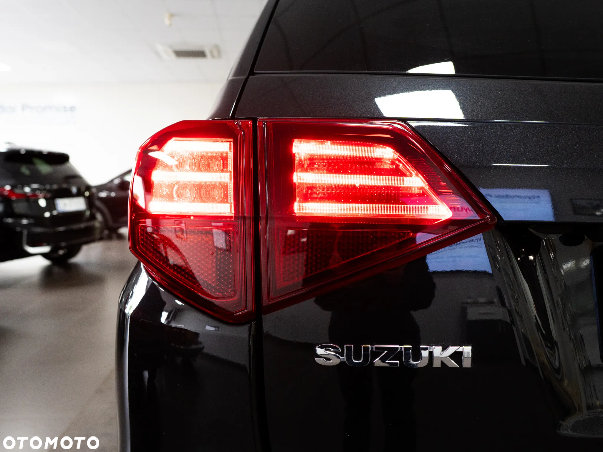 Suzuki Vitara 1.4 Boosterjet SHVS Premium 2WD - 39