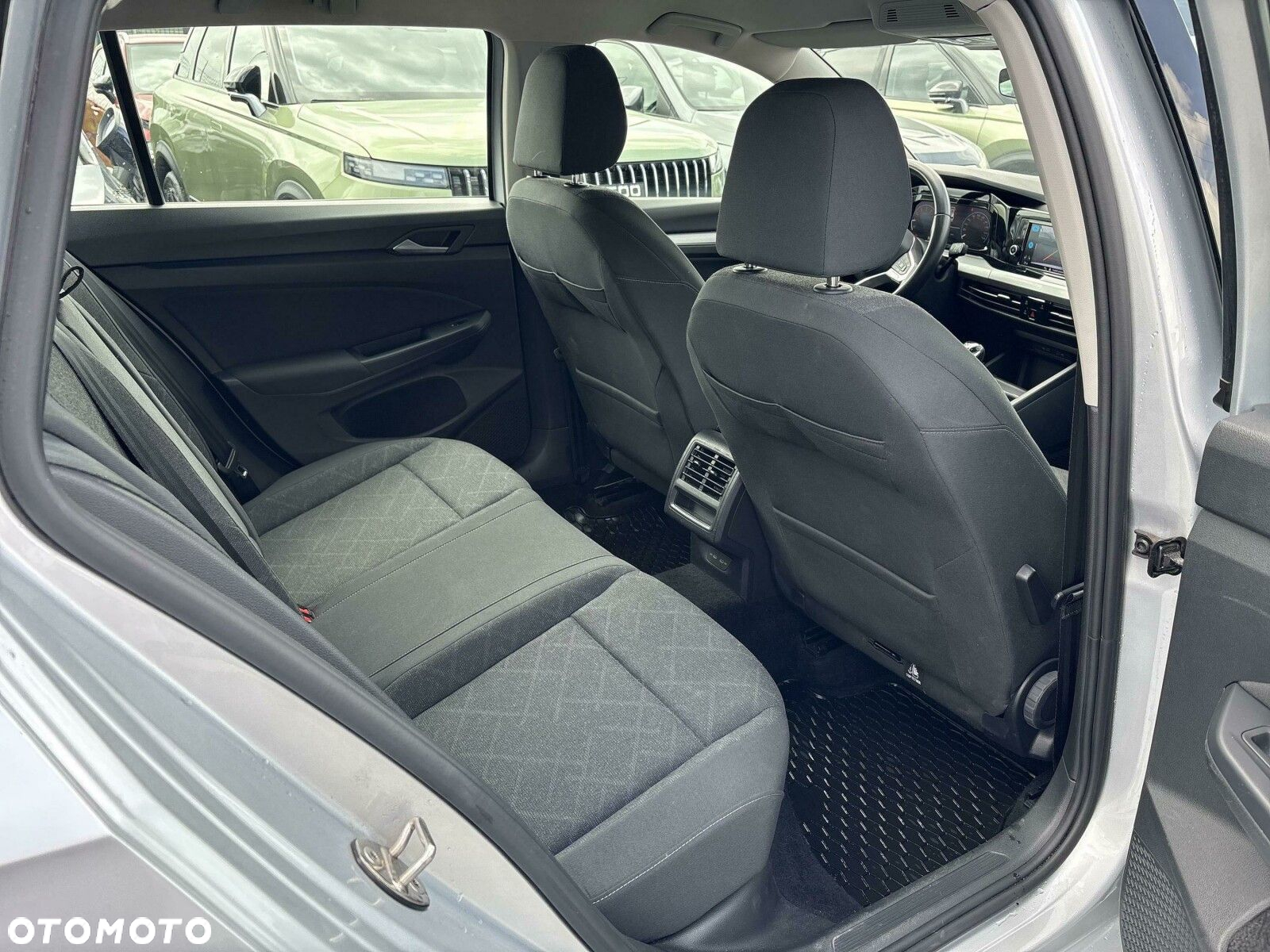 Volkswagen Golf VIII 1.5 TSI EVO Life - 26