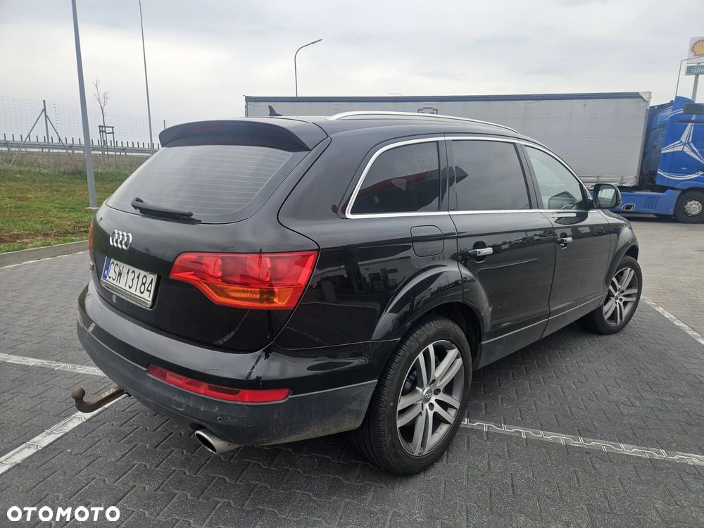 Audi Q7 - 4