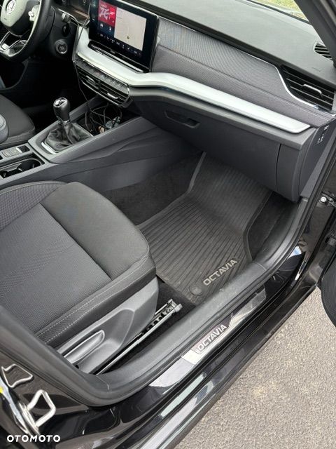 Skoda Octavia 1.5 TSI ACT Style - 8