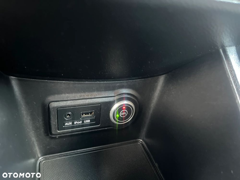 Kia Venga 1.4 Business Line - 20