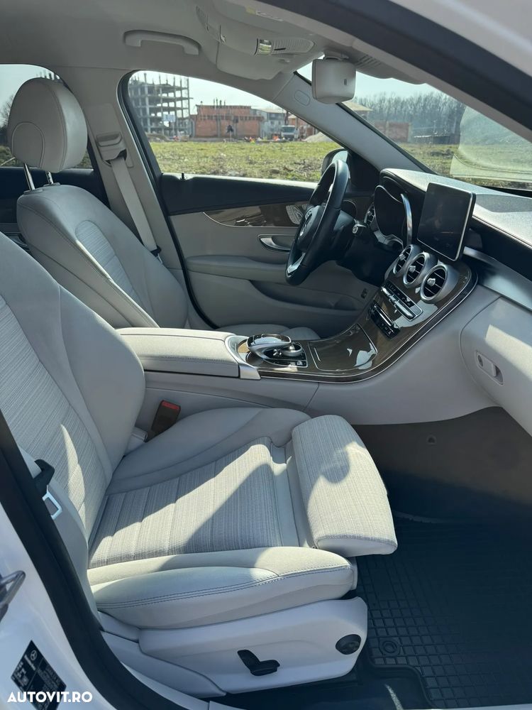 Mercedes-Benz C 220 d 4M T-Modell Aut - 14