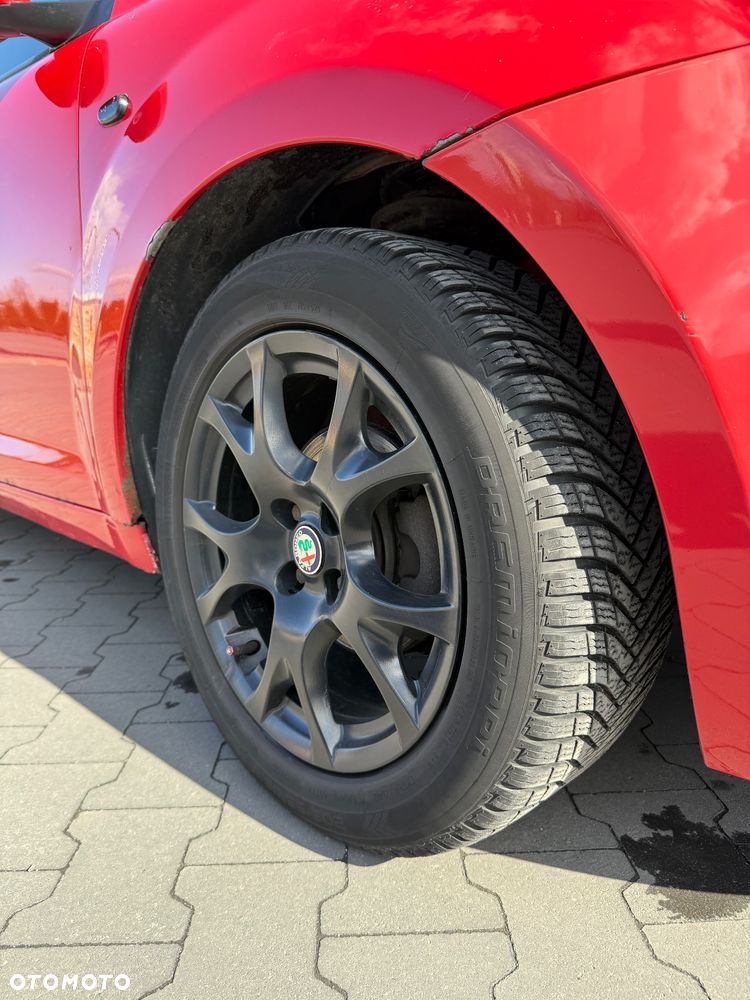 Alfa Romeo Mito 1.4 8V - 19