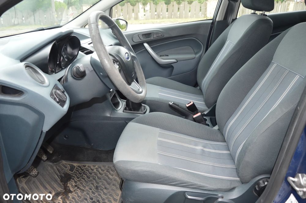 Ford Fiesta - 13